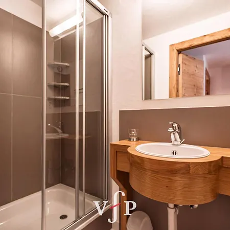 Appartement Concorde 224 *